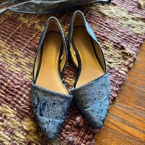 Size 8 velvet blue flats